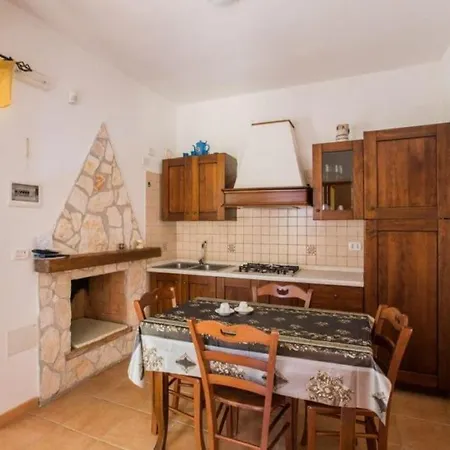 2 Bedroom Apartment Appartamento