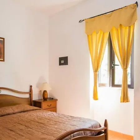 2 Bedroom Apartment *